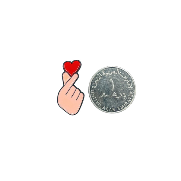بروش ستكر - يد وقلب